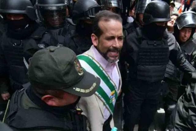 CASO DECRETAZO: SUSPENDEN POR DÉCIMA SEXTA VEZ EL JUICIO CONTRA CAMACHO