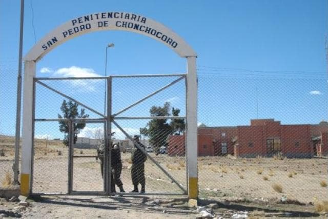 CAMACHO SE PREPARA PARA SALIR: MANDAMIENTOS DE LIBERTAD YA ESTÁN EN CHONCHOCORO