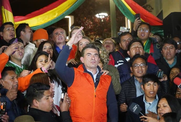 TENSIÓN EN EL PDC: MILITANTES SE ENFRENTAN Y DENUNCIAN INFILTRACIÓN DEL MÁS