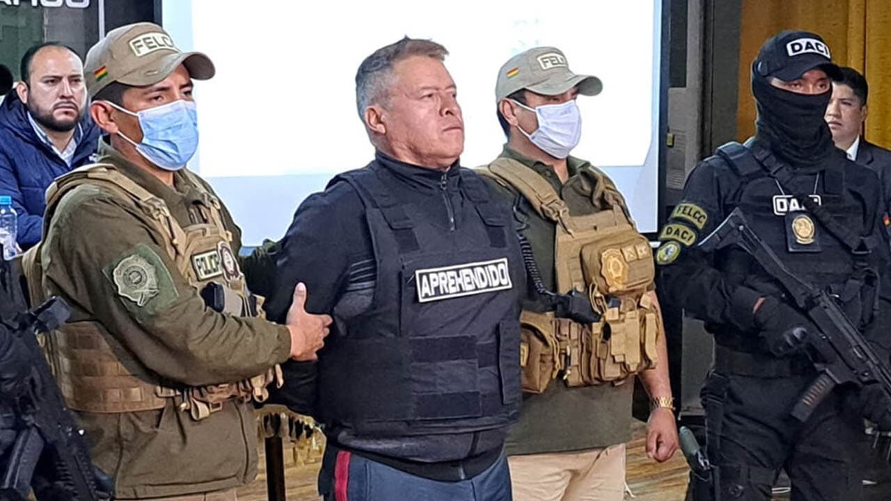 ZÚÑIGA ENFRENTA AUDIENCIA DECISIVA POR ASONADA MILITAR