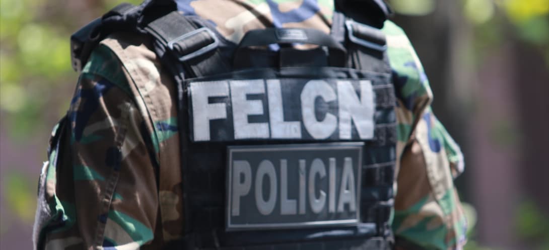 EMBOSCADA A POLICÍAS EN HANGAR DURANTE OPERATIVO POR CASO SAUCEDO