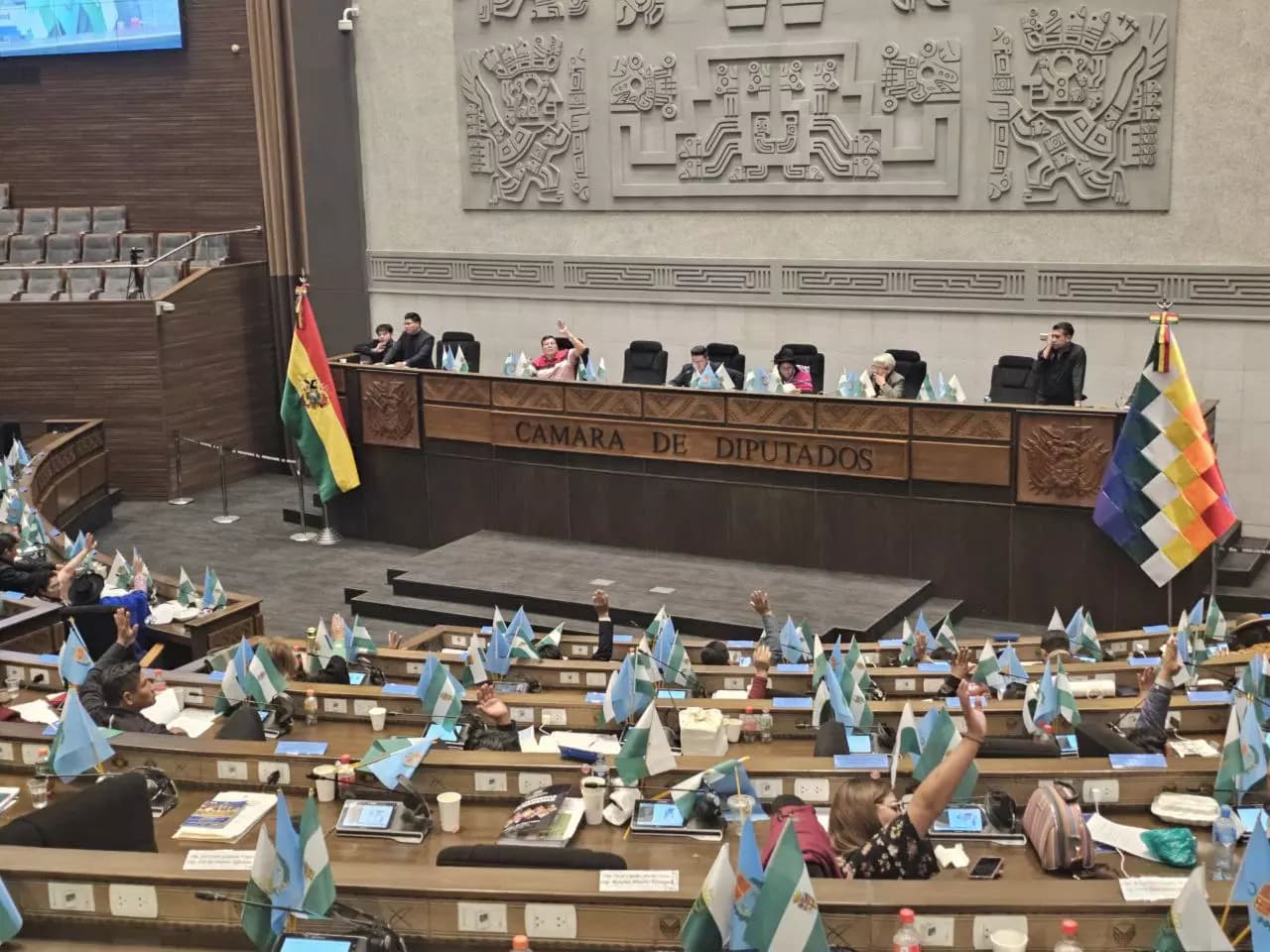 DIFERIMIENTO DE PAGOS Y SUSPENSIÓN DE SANCIONES ALCANZARÁ A MÁS DE 1,4 MILLONES DE PRESTATARIOS