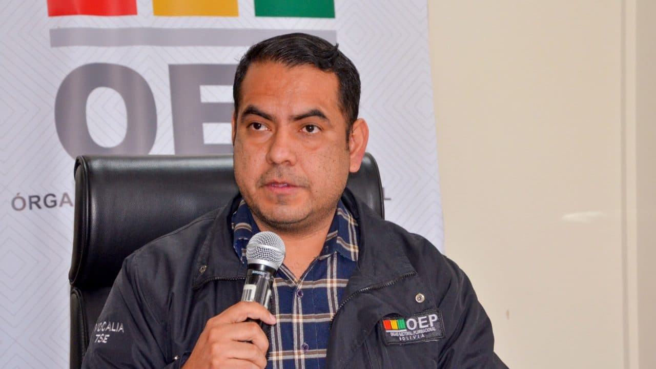 VOCAL DEL TSE CONFIRMA ANÁLISIS DE SANCIONES QUE AFECTAN A MEDIOS