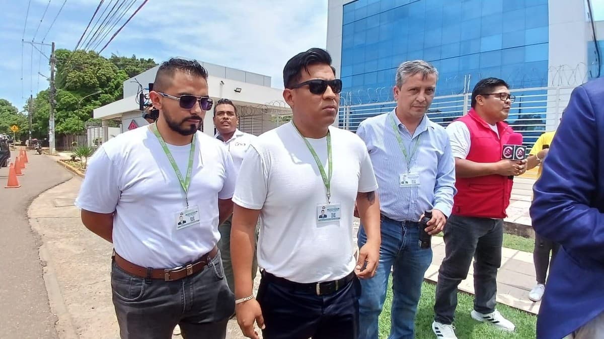 FISCALÍA ALLANA OFICINAS DE YPFB EN SANTA CRUZ POR PRESUNTO CONTRABANDO