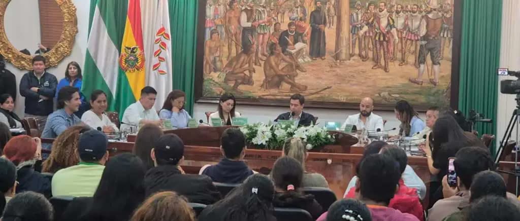 MEDIDA CAUTELAR IMPIDE ELEGIR DIRECTIVA, PERO NO PARALIZA TRABAJO DEL CONCEJO