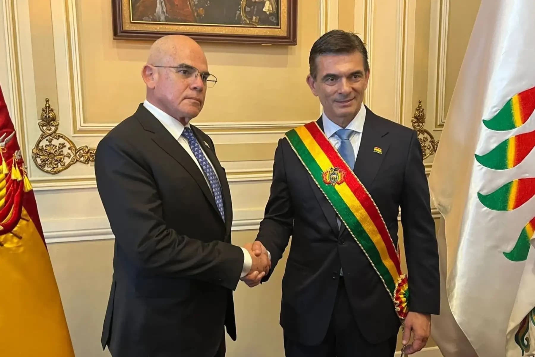 BOLIVIA Y PERÚ REANUDAN RELACIONES DIPLOMÁTICAS A NIVEL DE EMBAJADORES