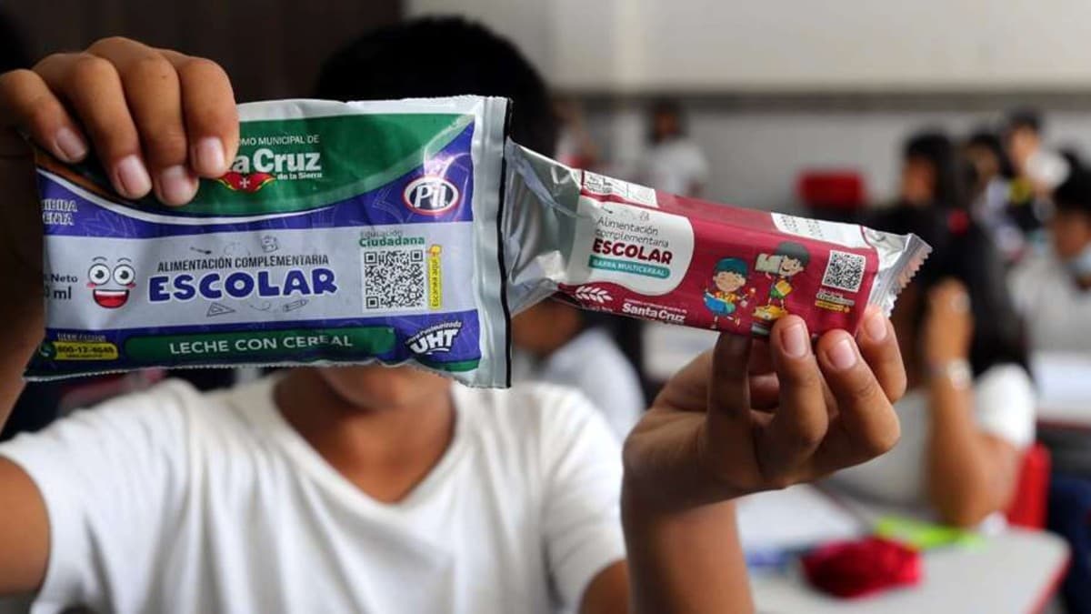 PADRES DEL PLAN 3000 EXIGEN DESAYUNO ESCOLAR PENDIENTE DESDE MAYO