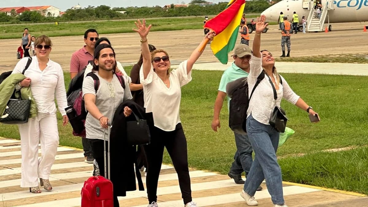 JEANINE ÁÑEZ REGRESÓ AL BENI TRAS CASI CINCO AÑOS DE PRISIÓN