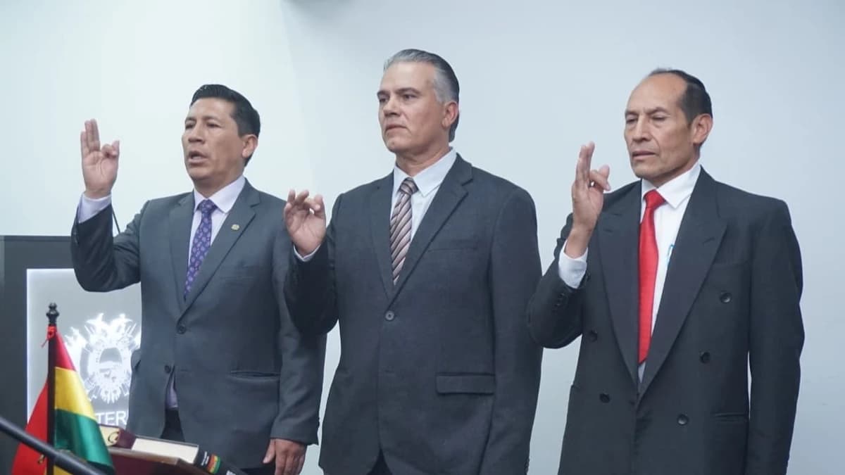 TRES VICEMINISTROS ASUMEN ROLES CLAVE EN EL MINISTERIO DE GOBIERNO