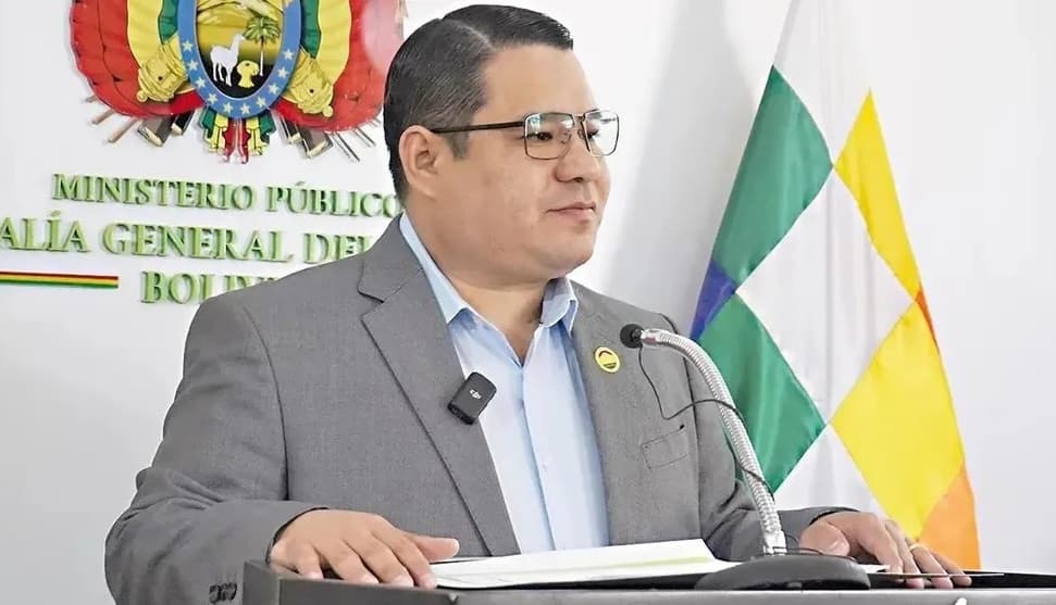 FISCAL GENERAL RECHAZA USO POLÍTICO DE LA FISCALÍA RUMBO A LAS SUBNACIONALES
