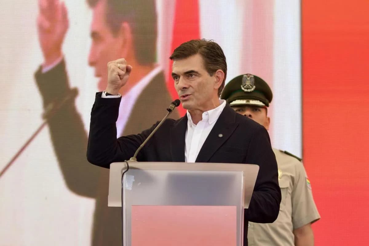 PAZ ANUNCIA REFORMAS FISCALES PARA COMBATIR LA INFORMALIDAD LABORAL EN BOLIVIA
