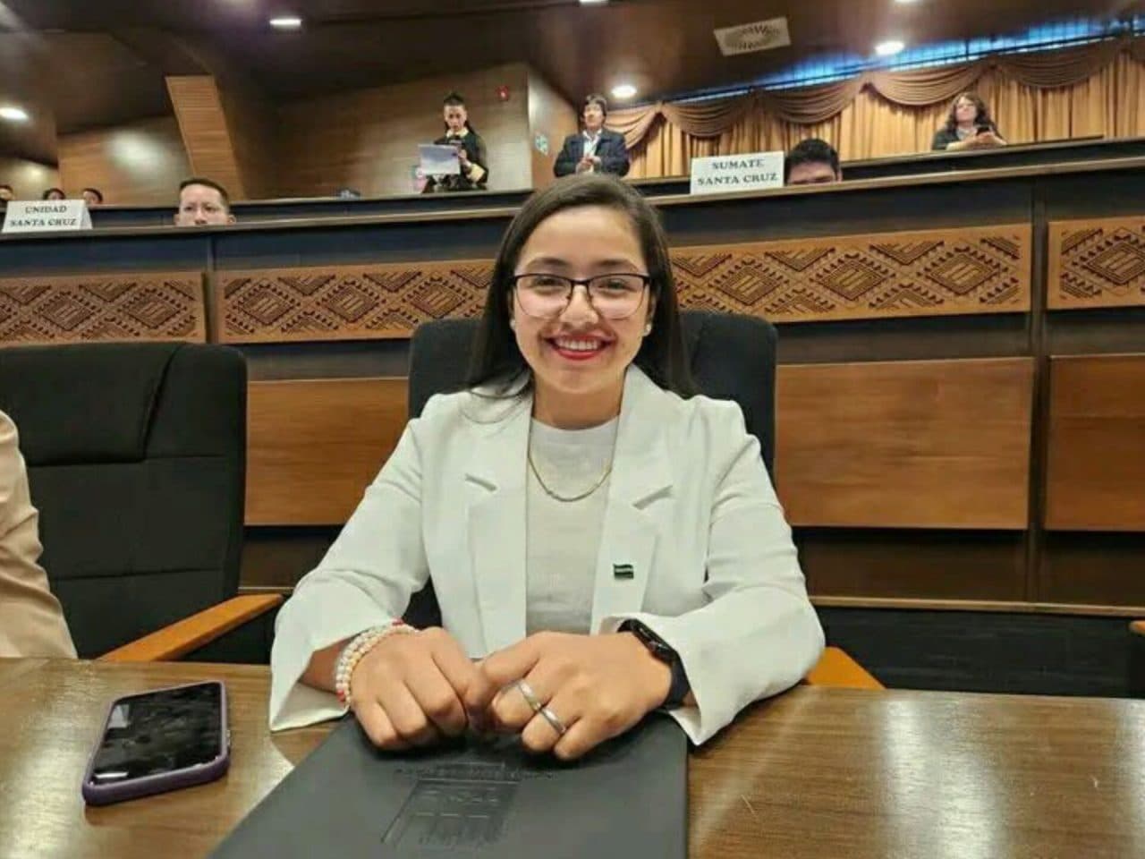 DIPUTADA JUSTINIANO ACLARA POLÉMICA POR SUS DECLARACIONES SOBRE EL SUELDO