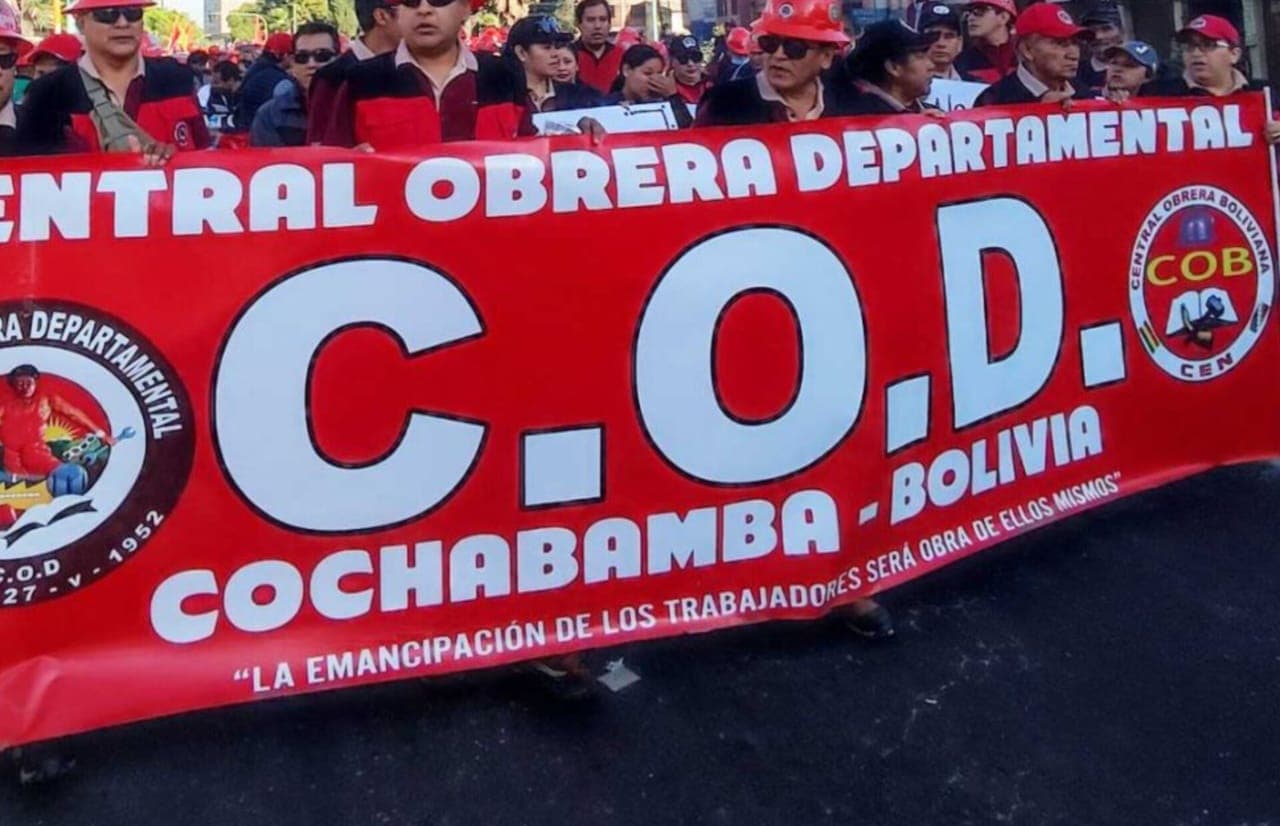 COCHABAMBA SE MOVILIZA: LA COD RATIFICA PARO INDEFINIDO Y ANUNCIA GRAN MARCHA