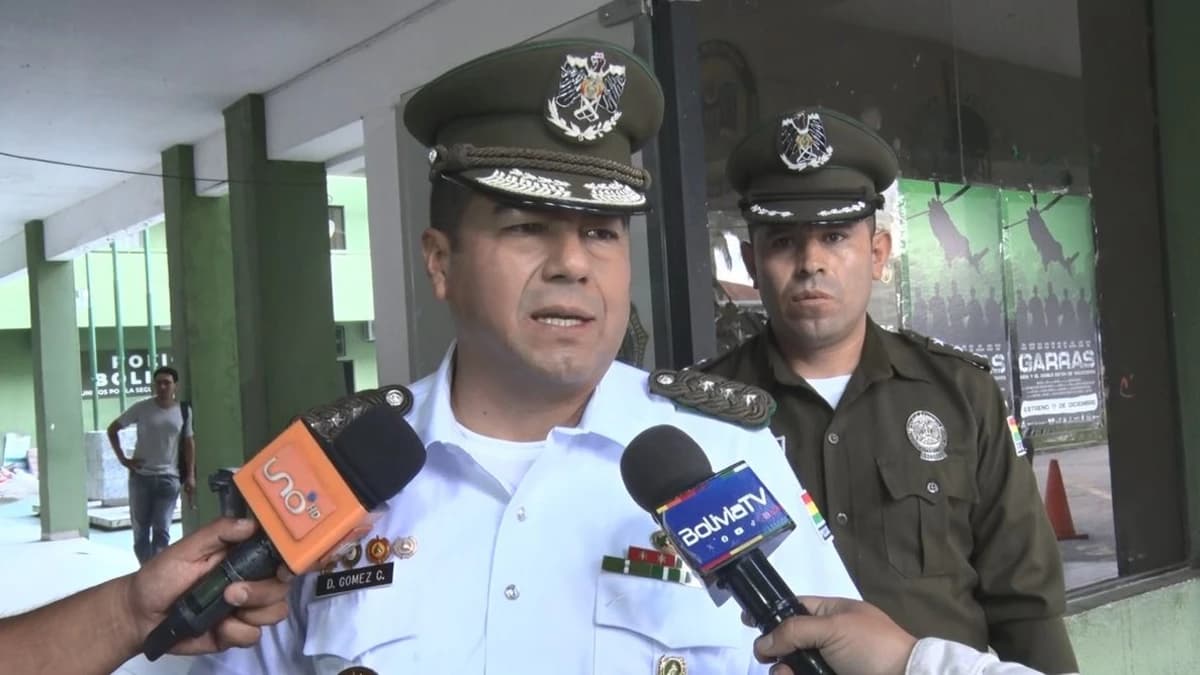 JHENKY GÓMEZ CÓRDOVA ASUME COMANDO POLICIAL EN SANTA CRUZ CON ENFOQUE ANTICORRUPCIÓN