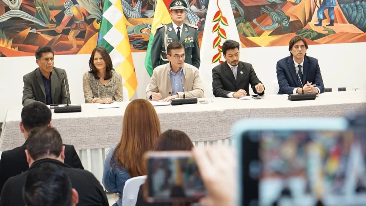 DECRETO SUPREMO HABILITA A STARLINK Y COMPAÑÍAS INTERNACIONALES PARA OPERAR EN EL PAÍS