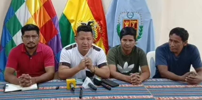 FEDERACIÓN DEL CHAPARE ASEGURA QUE GOBIERNO INSTRUYE A MILITARES Y POLICÍAS A OPERAR CON LA DEA