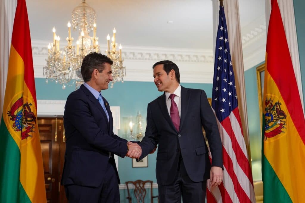 ESTADOS UNIDOS ACOGE CON SATISFACCIÓN LAS REFORMAS ECONÓMICAS DE BOLIVIA