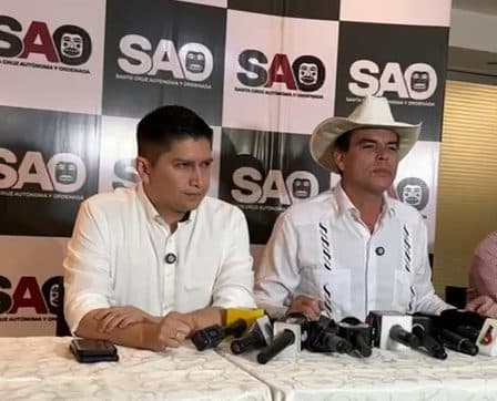 JUAN CARLOS MEDRANO LANZA SU CANDIDATURA A LA GOBERNACIÓN DE SANTA CRUZ PARA 2026