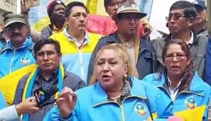 LARISTAS SE DECLARAN EN EMERGENCIA Y LLAMAN A GRAN AMPLIADO EN EL ALTO