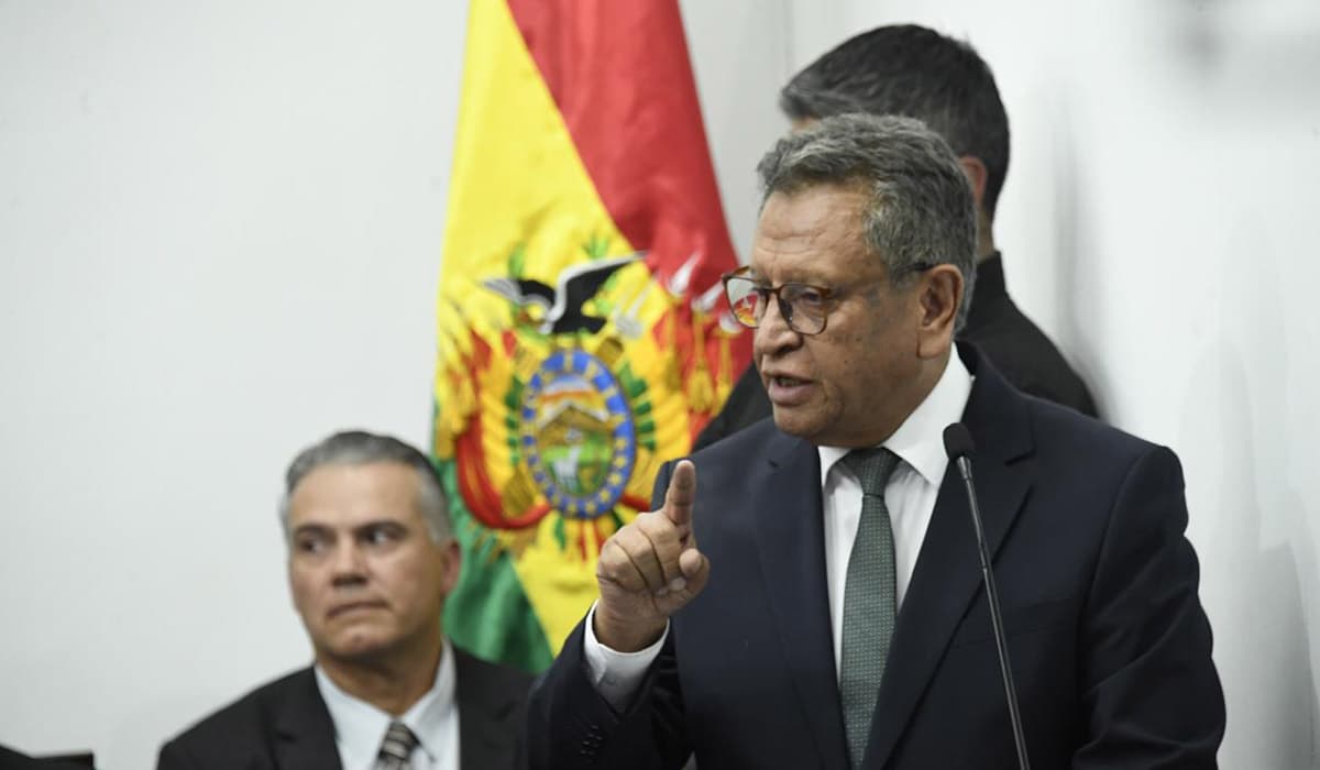 GOBIERNO DE BOLIVIA Y EE. UU. COORDINARÁN ACCIONES CONTRA NARCOTRÁFICO Y TERRORISMO A PARTIR DE ENERO