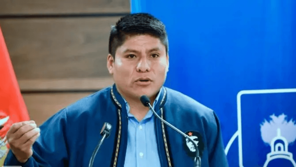 LOZA: “EL PAÍS SE GOBIERNA POR REDES SOCIALES Y TIKTOK”