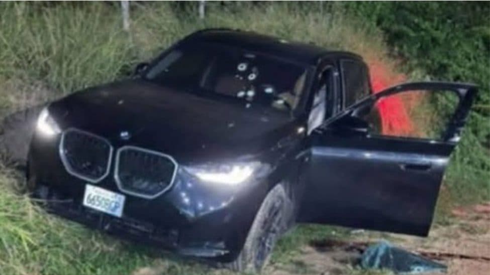 POLICÍA BOLIVIANA SECUESTRA VEHÍCULO VINCULADO AL ASESINATO DE JORGE BURGOS EN PORONGO