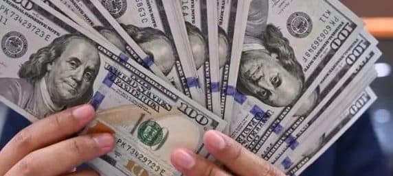 SE REGISTRA DESCENSO EN LA COTIZACIÓN DEL DÓLAR ESTE FIN DE SEMANA