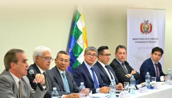 BOLIVIA AHORRA $US 240 MILLONES EN 60 DÍAS