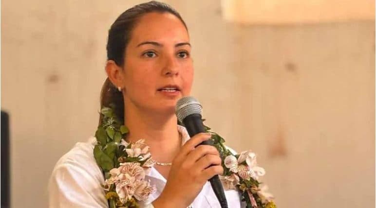 EXDIPUTADA LAURA ROJAS ES EVACUADA A CENTRO MÉDICO POR CUADRO CRÍTICO DE ANSIEDAD