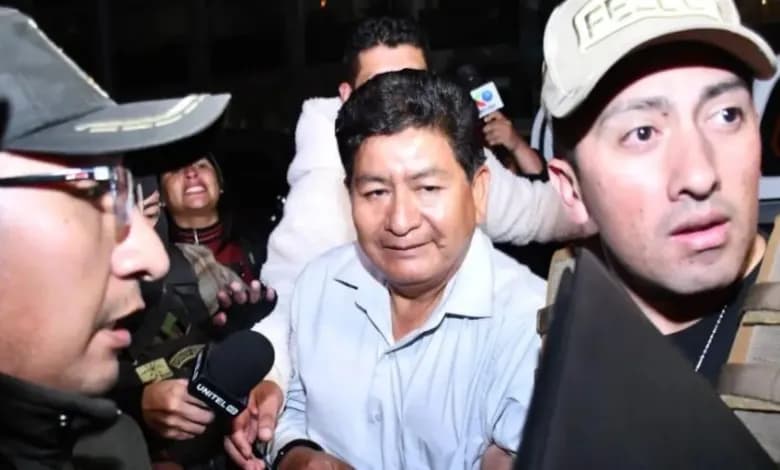 DEFENSA DE ÉDGAR MONTAÑO FORMALIZA DENUNCIA CONTRA EXAUTORIDADES POR CASO «EL SILLAR»