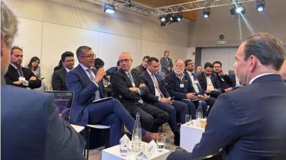 BOLIVIA EN DAVOS: “EL MUNDO QUIERE VOLVER A INVERTIR EN EL PAÍS”