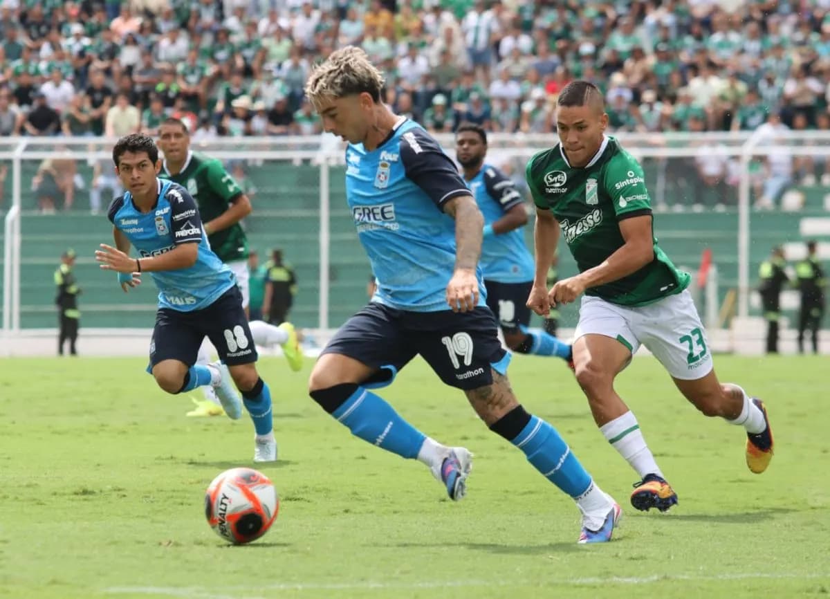 BLOOMING SE IMPONE EN EL CLÁSICO Y EL FINAL SE TIÑE DE PELEA
