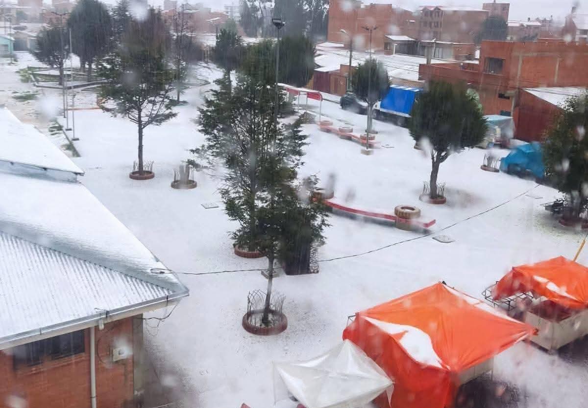 FUERTE GRANIZADA SORPRENDE A LA PAZ
