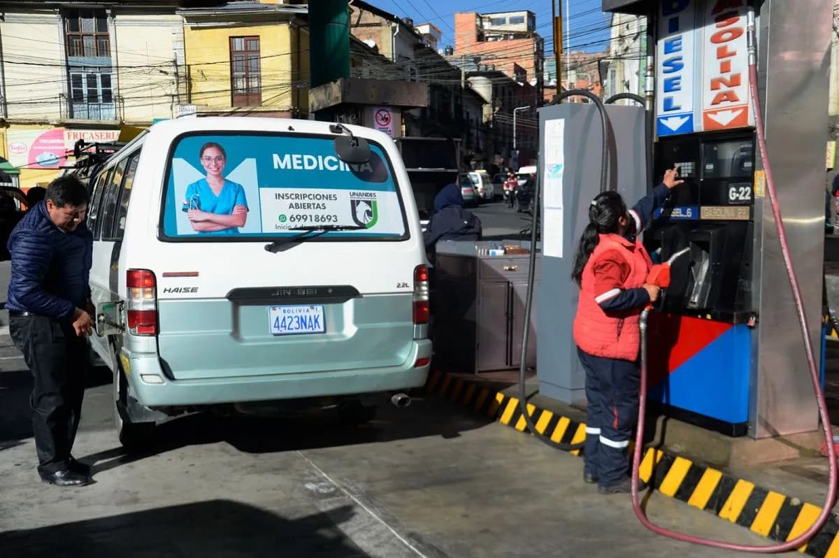 CHÓFERES DENUNCIAN MALA CALIDAD DE GASOLINA Y DIÉSEL EN EL PAÍS