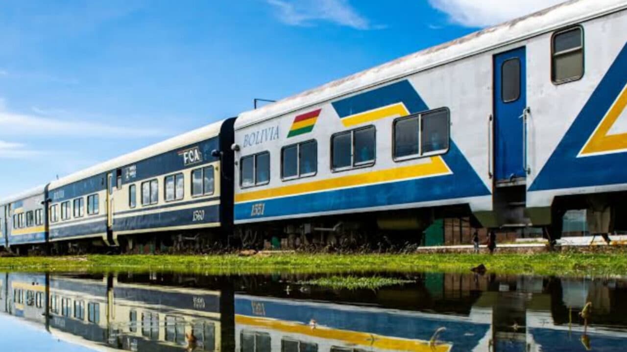 «TREN CARNAVALERO» CONECTARÁ LA PAZ CON ORURO