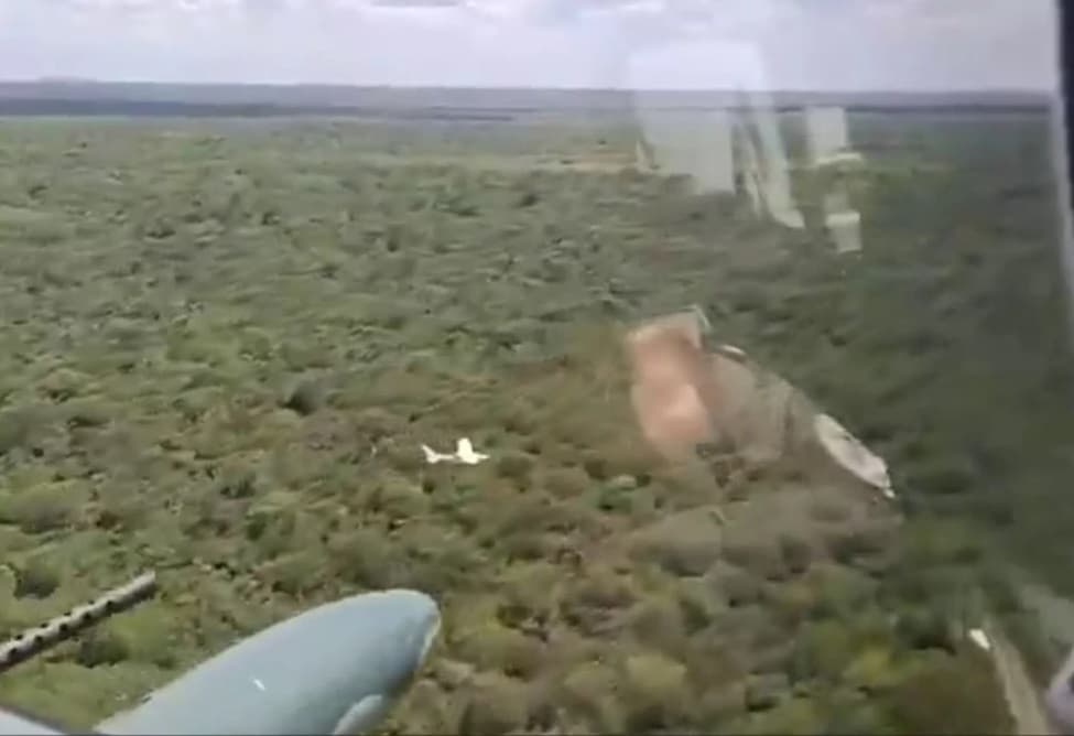 FUERZA AÉREA DEL PARAGUAY INTERCEPTA A TIROS A AVIONETA IRREGULAR CON MATRÍCULA BOLIVIANA