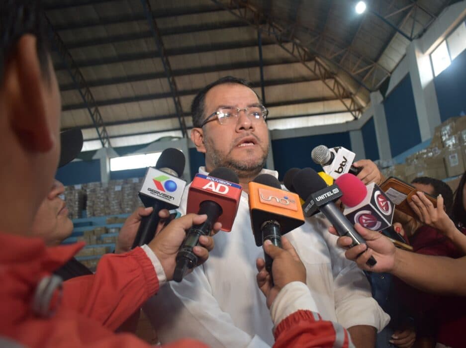 TED SANTA CRUZ ALISTA 8.962 MALETAS ELECTORALES PARA LAS SUBNACIONALES 2026