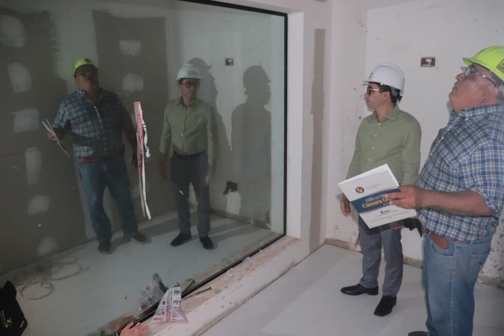 FISCAL DEPARTAMENTAL VERIFICA AVANCE EN LA MODERNIZACIÓN DE LA CÁMARA GESELL DE SANTA CRUZ