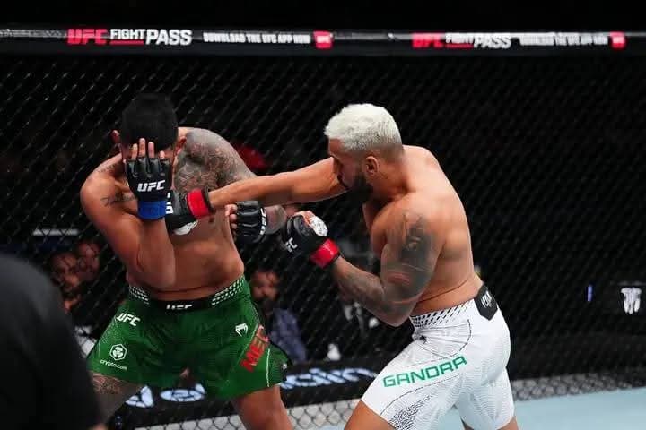UN KNOCKOUT MÁS PARA MEDINA, ESTE A 41 SEGUNDOS