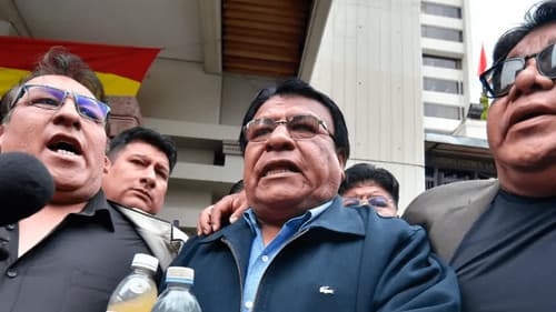 LA PAZ: TRANSPORTE VA AL PARO POR FALTA DE RESARCIMIENTO POR COMBUSTIBLES