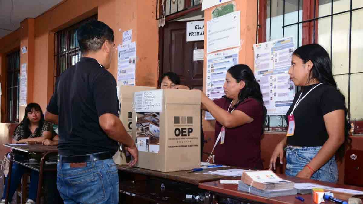 TSE CONFIRMA SEGUNDA VUELTA EN SEIS REGIONES PARA EL 19 DE ABRIL