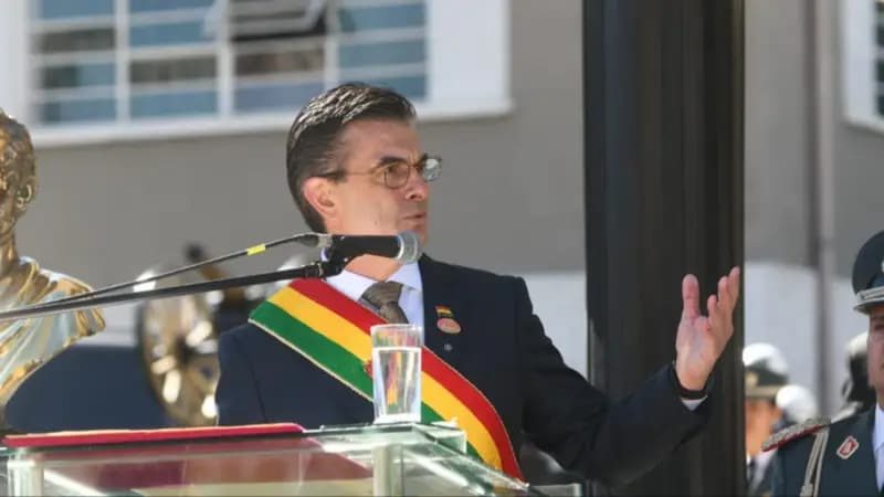 RODRIGO PAZ AFIRMA QUE RECIBIÓ “UN PAÍS ARRASADO” AL ASUMIR LA PRESIDENCIA