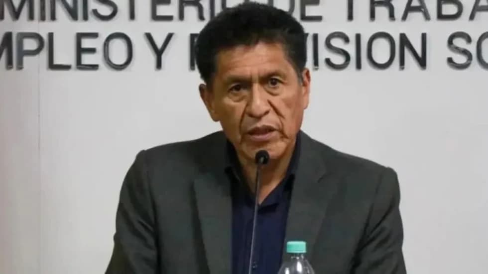 GOBIERNO SUSPENDE DIÁLOGO CON LA COB Y ACUSA INTERESES POLÍTICOS