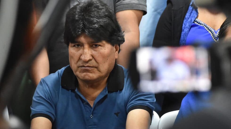 GOBIERNO ADVIERTE QUE EJECUTARÁ ORDEN DE APREHENSIÓN CONTRA EVO MORALES