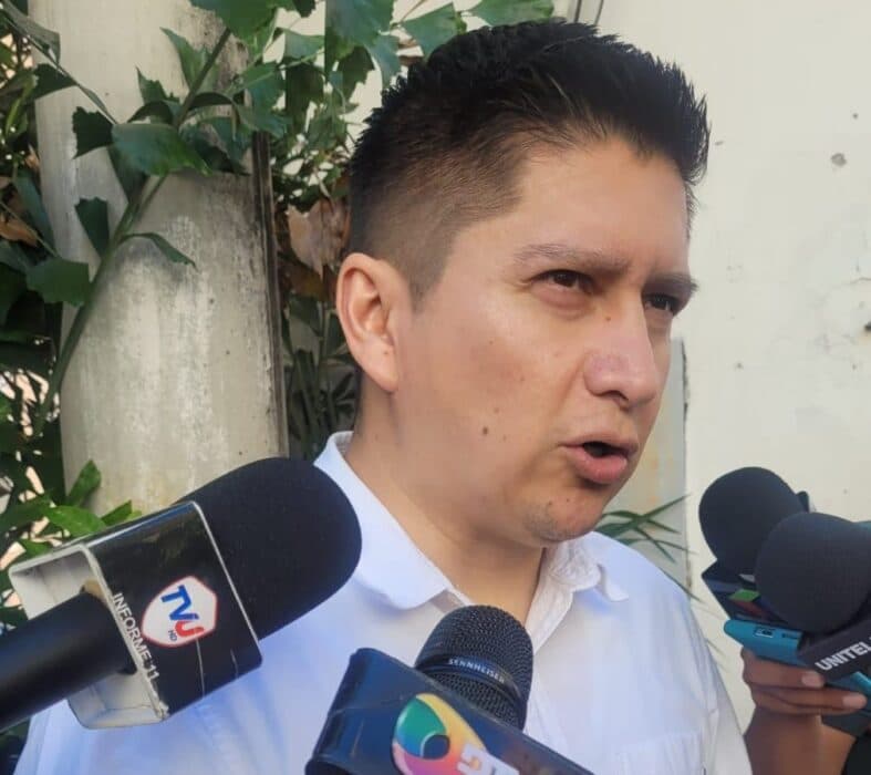 MEDRANO DENUNCIA TRABAS EN TRANSICIÓN Y PIDE TRANSPARENCIA A JHONNY FERNÁNDEZ