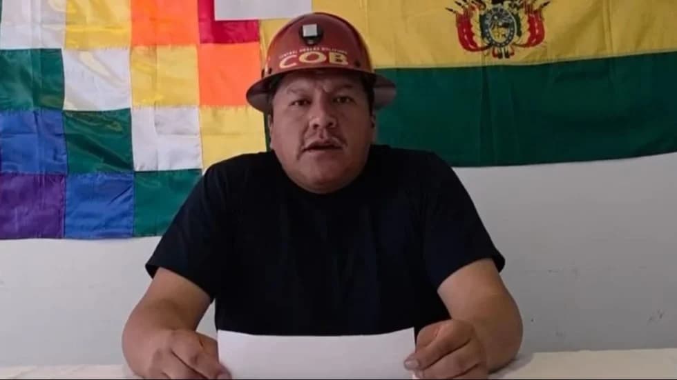 “LAS BASES TIENEN QUE DECIDIR SI SE ASISTE O NO AL DIÁLOGO”, AFIRMA ARGOLLO
