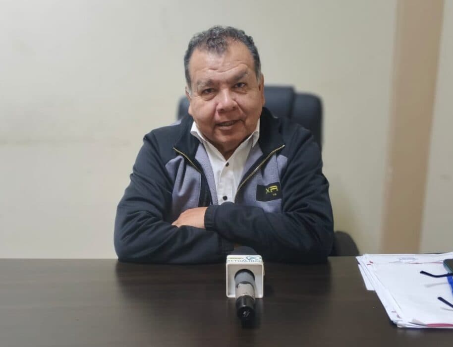 COD SANTA CRUZ FRENA MARCHA Y RECHAZA PEDIDOS DE RENUNCIA DE RODRIGO PAZ