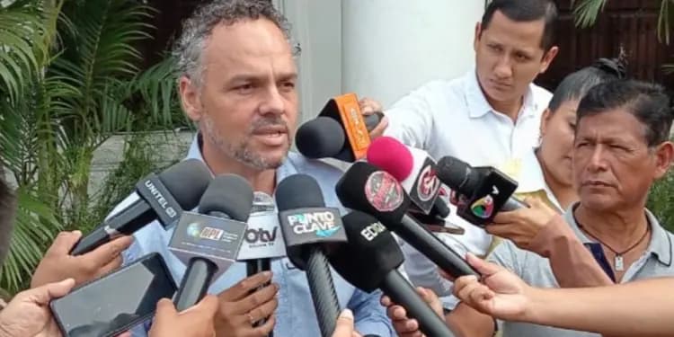 RODRIGO SUÁREZ DENUNCIA CUENTAS VACÍAS Y MILLONARIAS DEUDAS EN LA ALCALDÍA