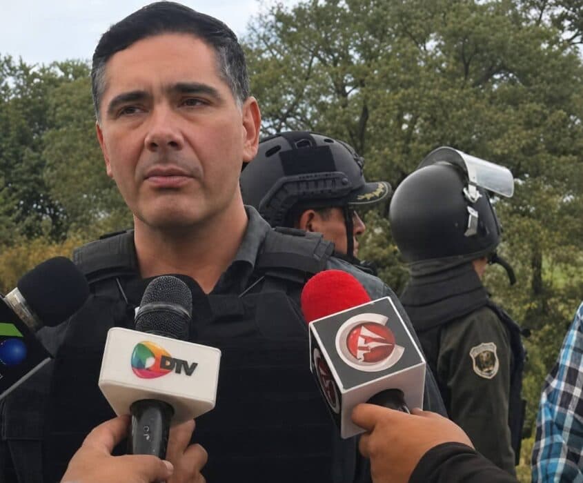 GOBIERNO: “GRUPOS RADICALES PRETENDEN MANTENER SECUESTRADA A LA POBLACIÓN”