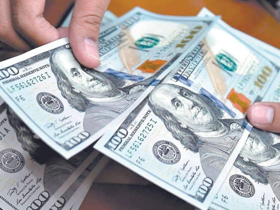 GOBIERNO OFICIALIZA EL FIN DEL TIPO DE CAMBIO FIJO DEL DÓLAR EN BOLIVIA